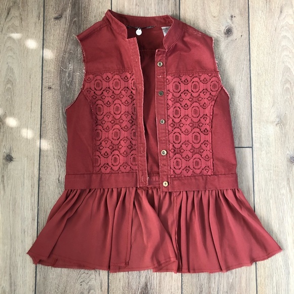 BKE BOUTIQUE Vest - Picture 1 of 4